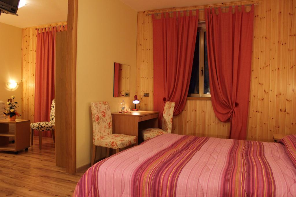 Albergo Ristorante Montecucco Da Tobia Sigillo Стая снимка